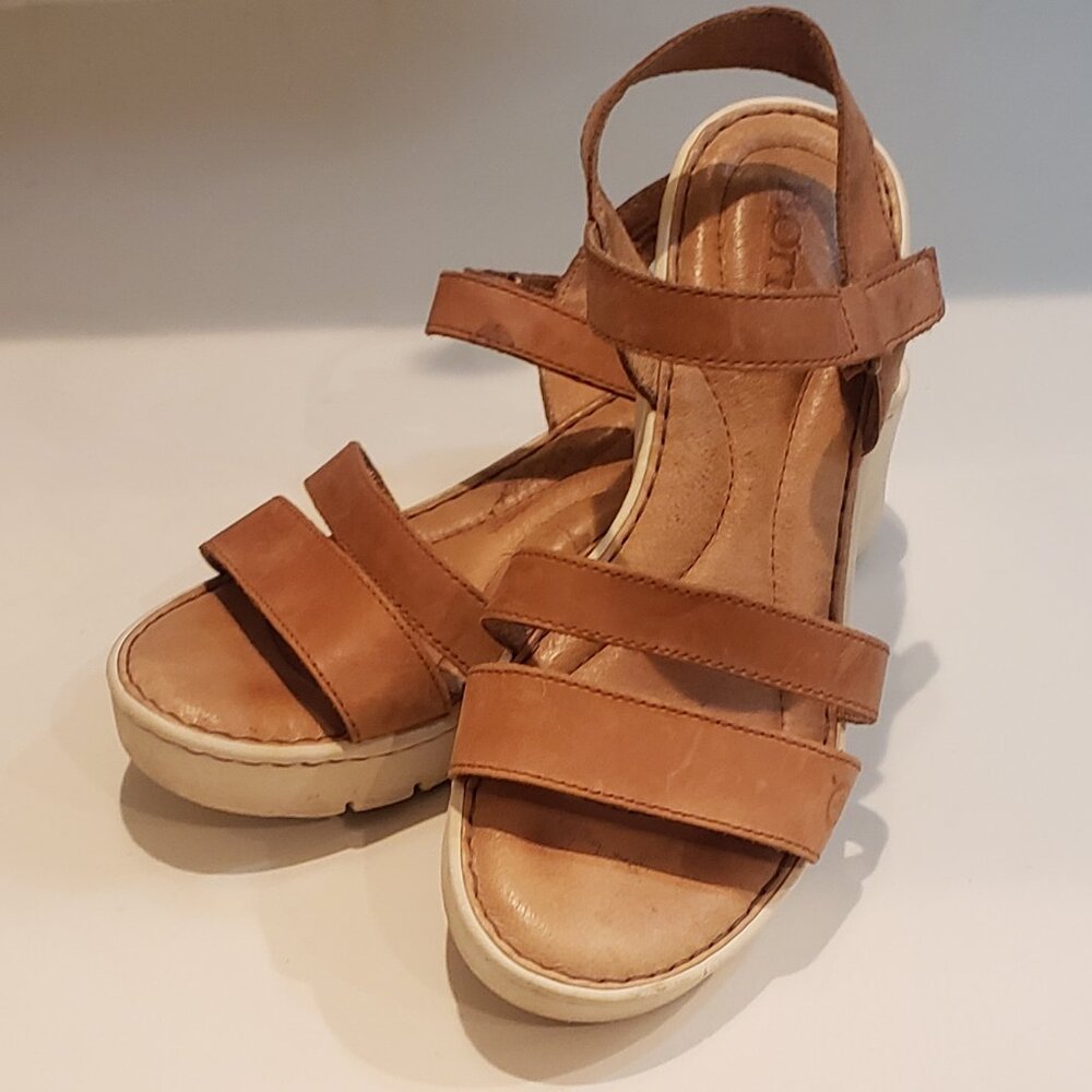 Born Tan Leather Cushioned Sandals with Velcro Strap